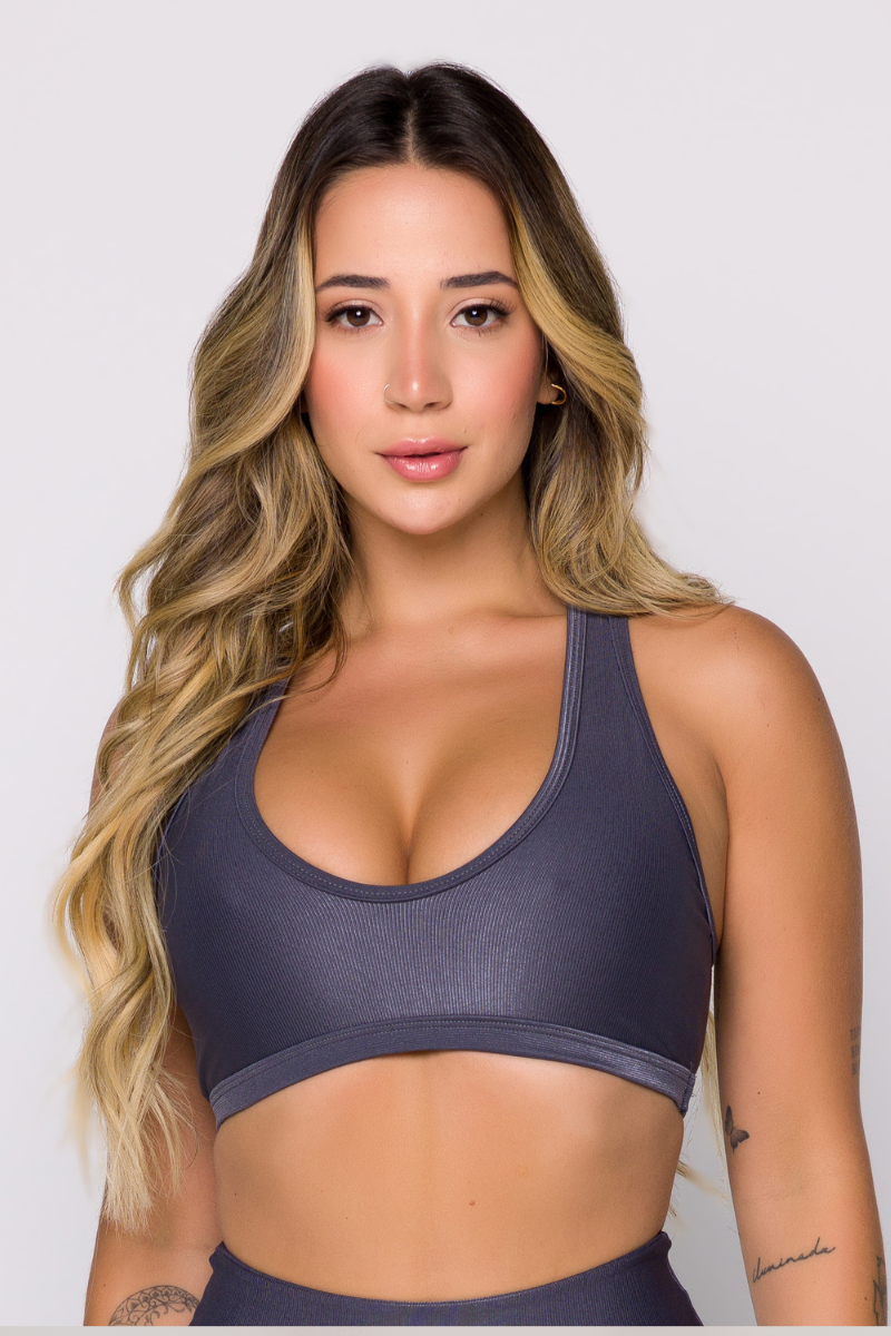 Top Fitness Canelado Com Bojo Removível Cruzado nas Costas Cinza