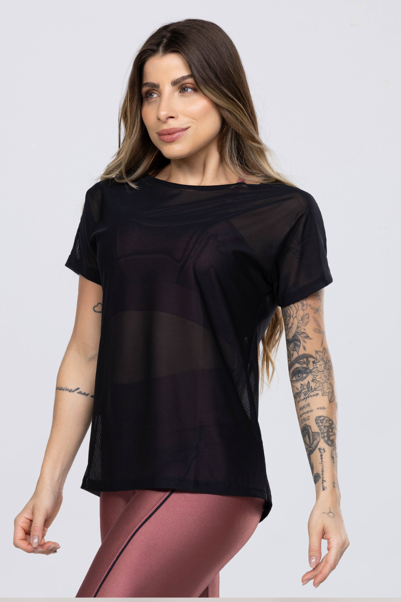 04 blusa com manga tule mullet preta