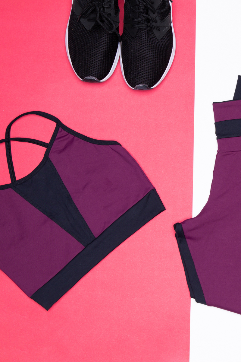 06 top fitness poliamida malbec com alcas cruzadas