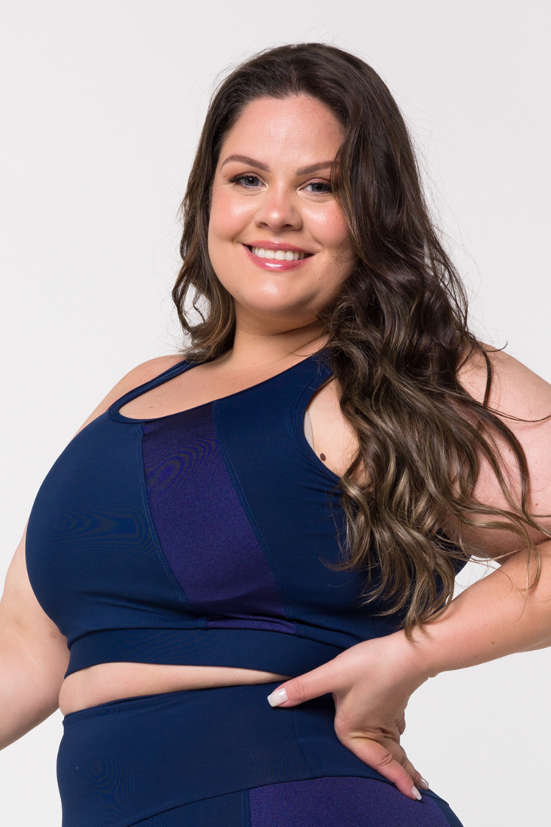 02 top fitness plus size poliamida com recorte azul marinho 48