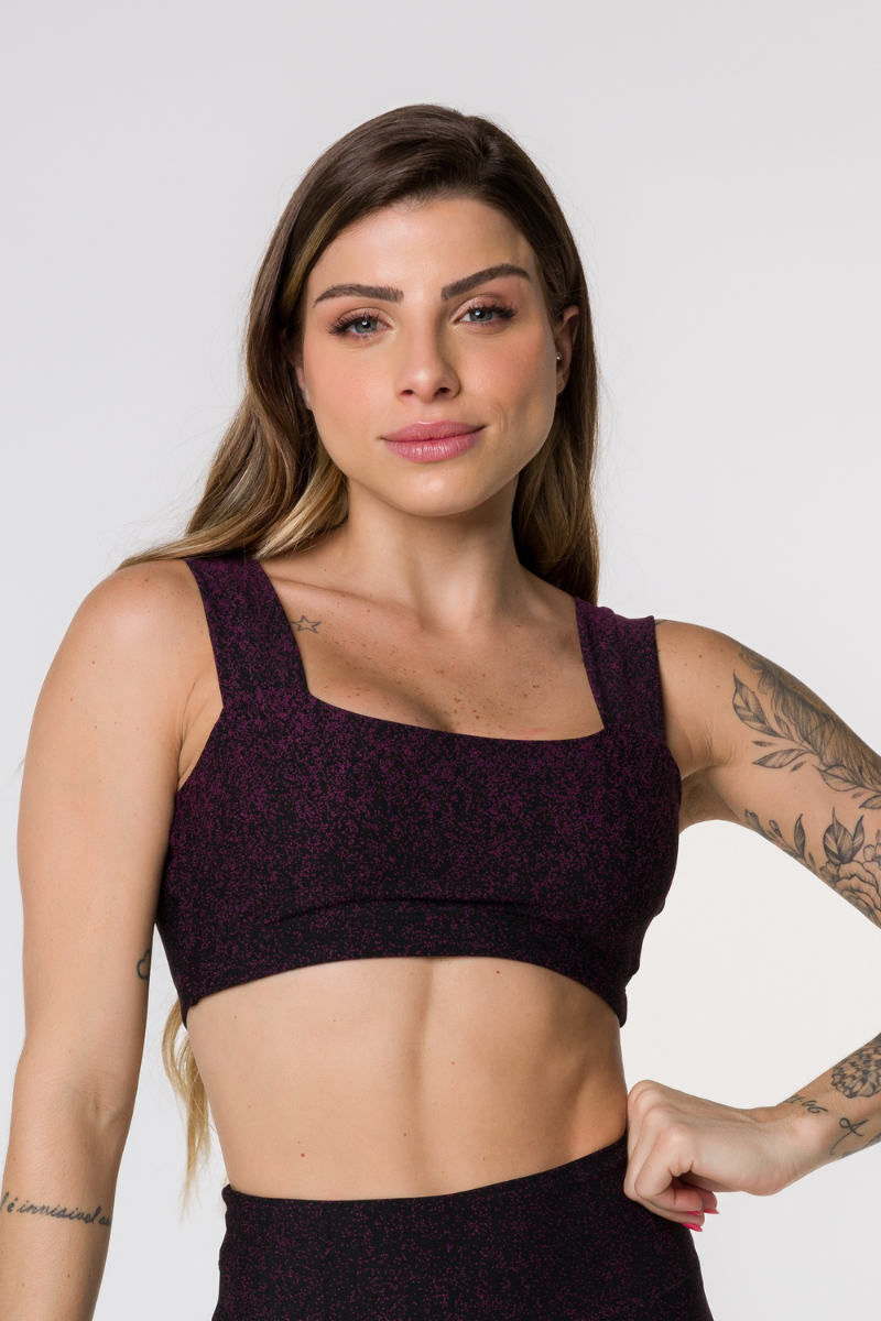 01 cropped fitness faixa jacquard degrade preto com malbec