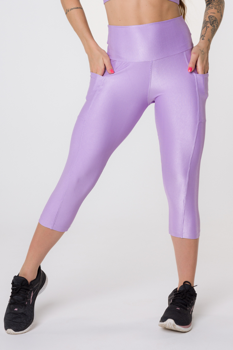 10 calca corsario fitness canelada com bolso na lateral harmonia