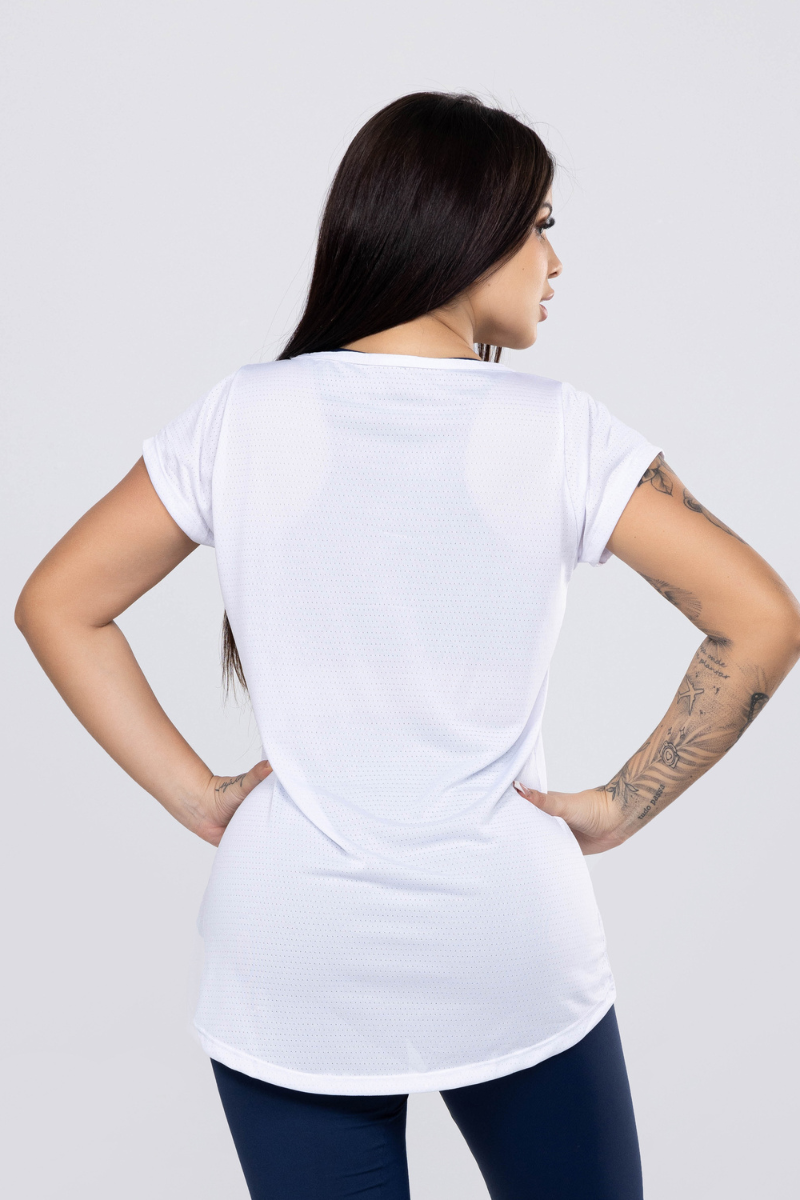 04 blusa dry fit preta com manga branca