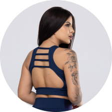 01 top fitness poliamida com recortes e detalhes nas costas azul marinho