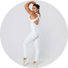 02 macacao alto relevo cirre empina bumbum simple branco