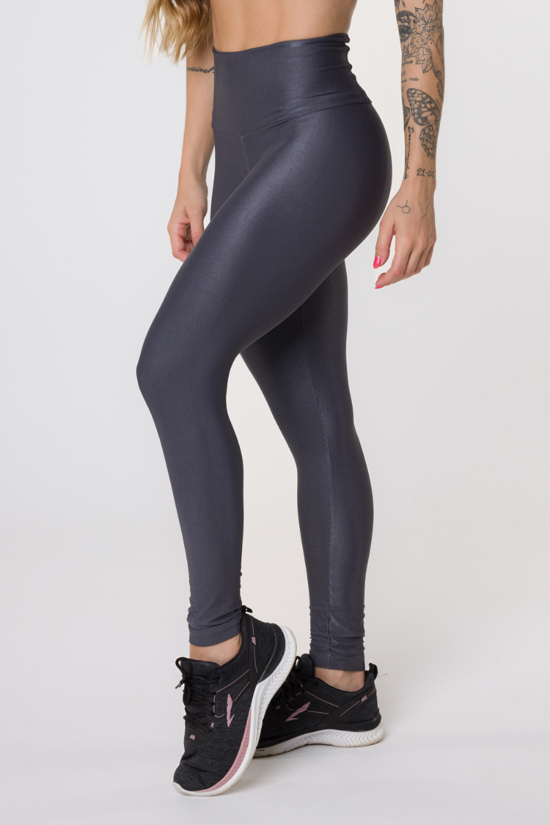 03 calca legging fitness wonder poliamida com bolso no cos cinza