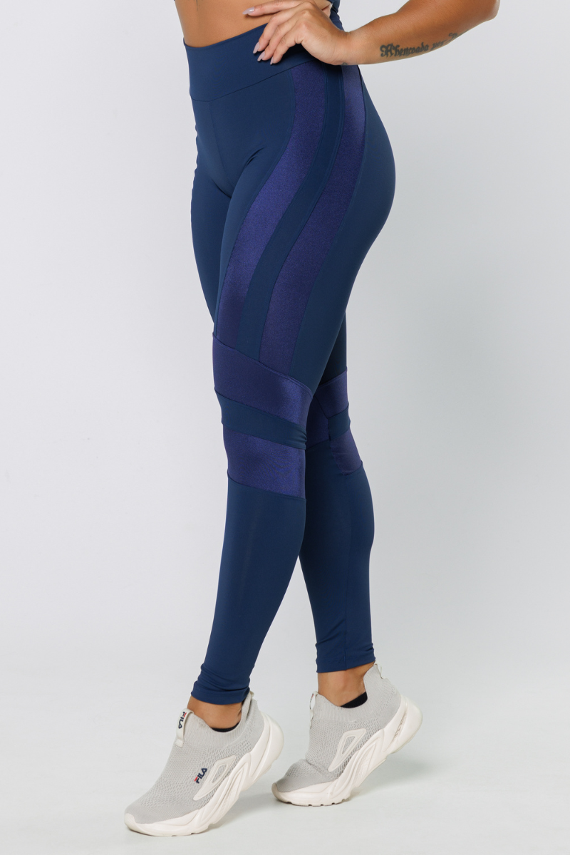 04 calca legging fitness poliamida com recortes em metalic azul marinho