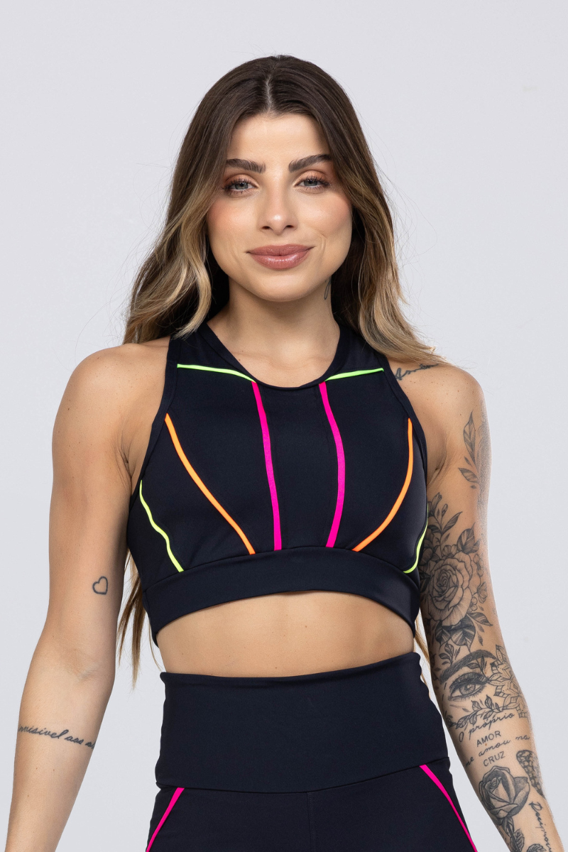 06 top preto cruzado poliamida nas costas e detalhes em vivo