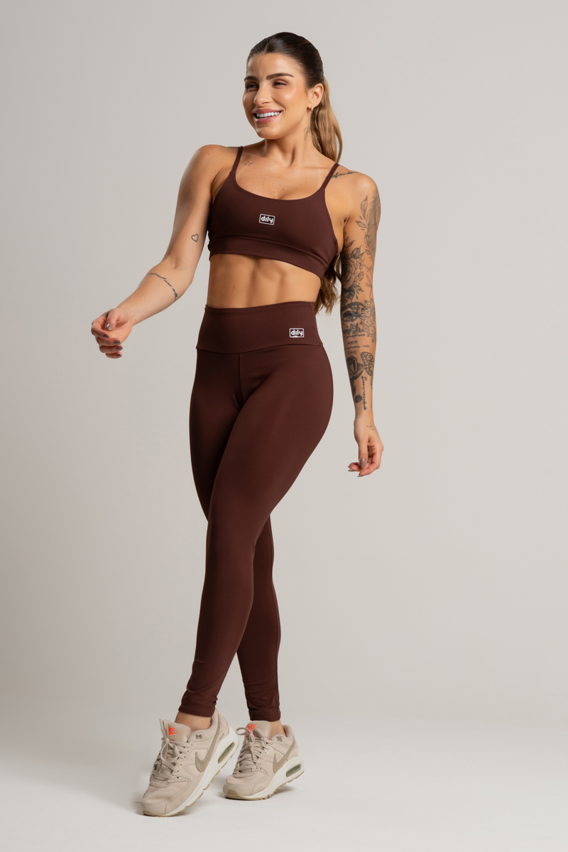 Conjunto Feminino Fitness Básico Calça e Top Marrom