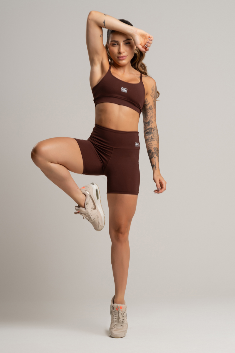 01 conjunto feminino fitness basico short e top marrom