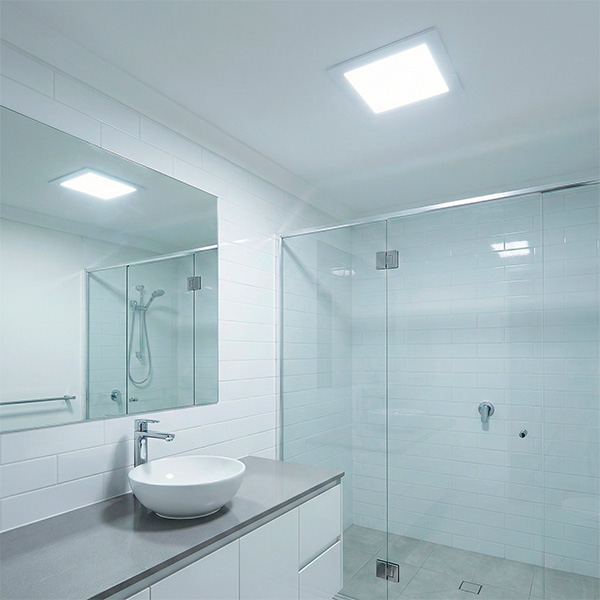 Detalhe do plafon LED 18W embutir quadrado